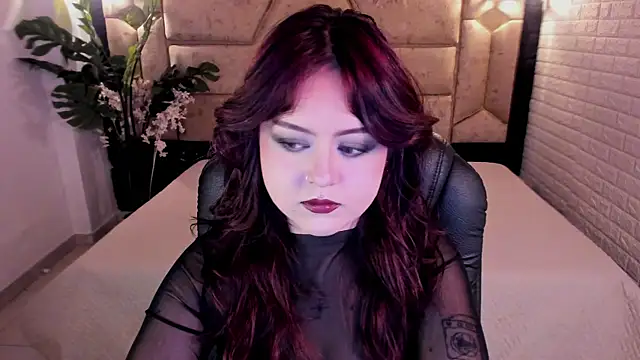 crimson tati  online show from 15, 5, 2026