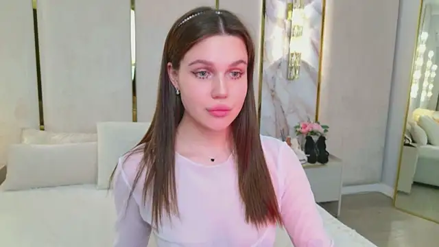 RihannaRose online show from 15, 4, 2026