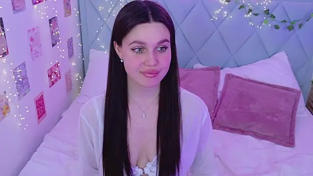 RihannaRose online show from 16, 3, 2025