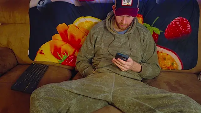 Snapshot of Tall_REC chatting on 5, 1, 2025 Tall REC online show from 5, 1, 2025