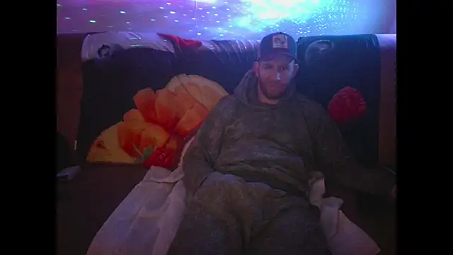 Snapshot of Tall_REC chatting on 15, 12, 2024 Tall REC online show from 15, 12, 2024