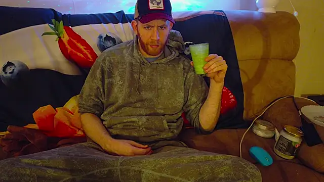 Snapshot of Tall_REC chatting on 6, 1, 2025 Tall REC online show from 6, 1, 2025