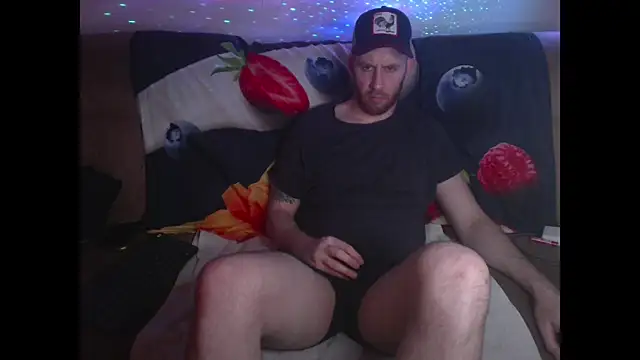 Snapshot of Tall_REC chatting on 13, 12, 2024 Tall REC online show from 13, 12, 2024