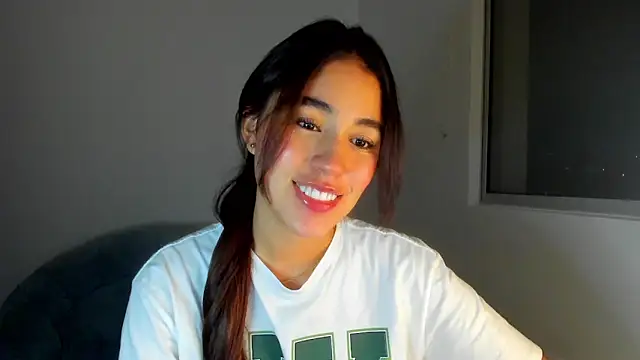 AriaMontgomery online show from 15, 3, 2025