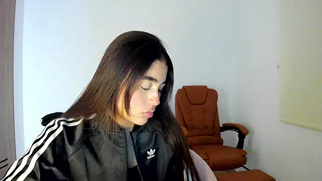 AriaMontgomery online show from 25, 2, 2025