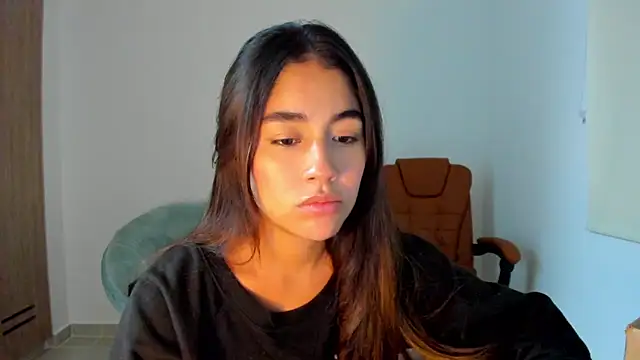 AriaMontgomery online show from 24, 2, 2025