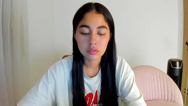 AriaMontgomery online show from 16, 6, 2026