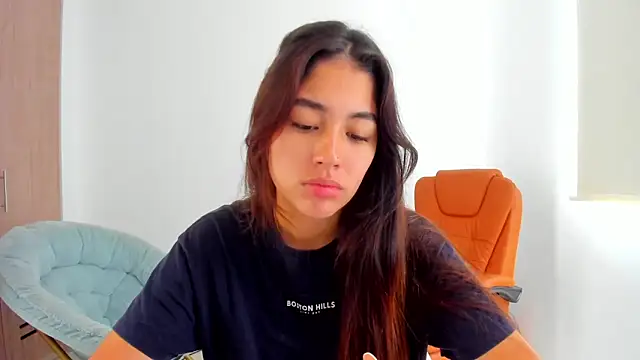 AriaMontgomery online show from 7, 3, 2025