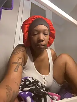 Snapshot of MsSapPhire500 chatting on 20, 12, 2025 MsSapPhire500 online show from 20, 12, 2025