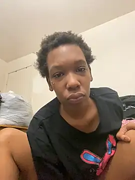 Snapshot of MsSapPhire500 chatting on 3, 2, 2025 MsSapPhire500 online show from 3, 2, 2025