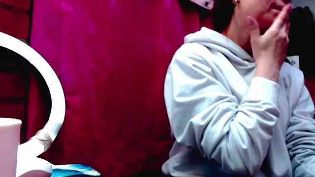 Snapshot of holy_juli chatting on 7, 2, 2026 holy juli online show from 7, 2, 2026