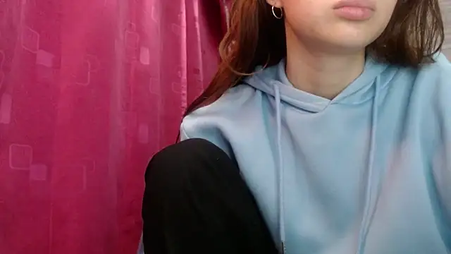 Snapshot of holy_juli chatting on 28, 2, 2026 holy juli online show from 28, 2, 2026