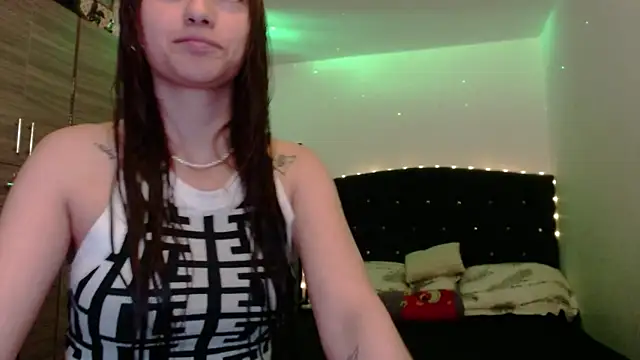 holy juli online show from 24, 5, 2026