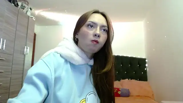 holy juli online show from 30, 3, 2026