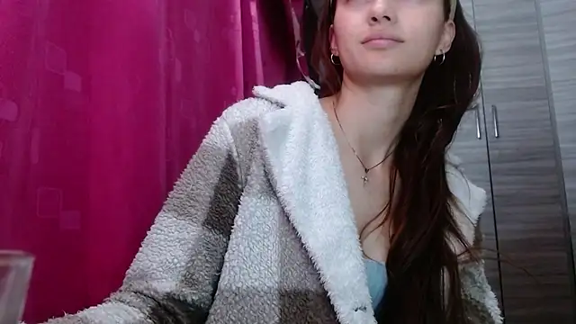 Snapshot of holy_juli chatting on 27, 2, 2026 holy juli online show from 27, 2, 2026