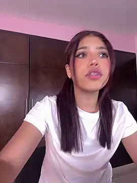 KellyOlsenbe online show from 3, 11, 2025