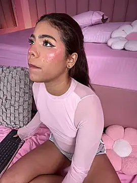 KellyOlsenbe online show from 19, 6, 2026