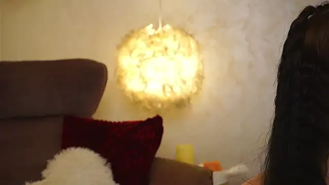 MiriamHazel online show from 3, 12, 2024