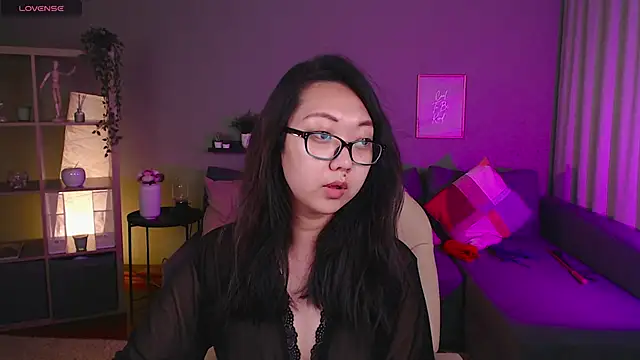 Snapshot of Marine_Vact chatting on 27, 9, 2025 Marine Vact online show from 27, 9, 2025