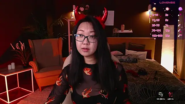 Snapshot of Marine_Vact chatting on 10, 9, 2025 Marine Vact online show from 10, 9, 2025