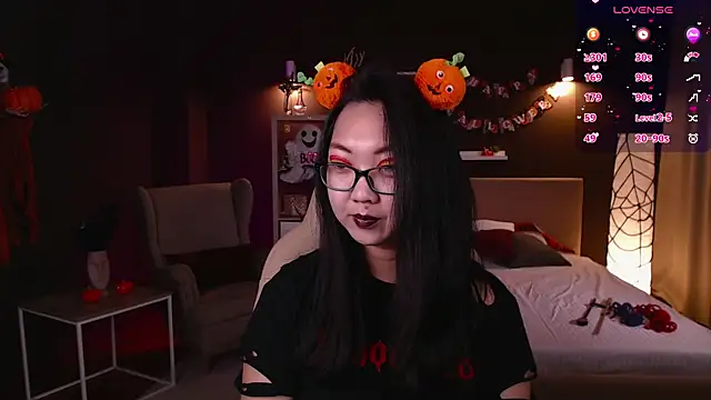 Snapshot of Marine_Vact chatting on 26, 10, 2025 Marine Vact online show from 26, 10, 2025