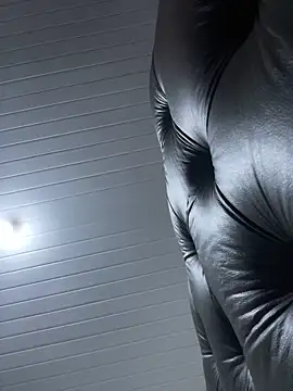 luara1988 online show from 16, 12, 2025