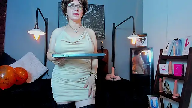 Samantha mature56 online show from 4, 5, 2026