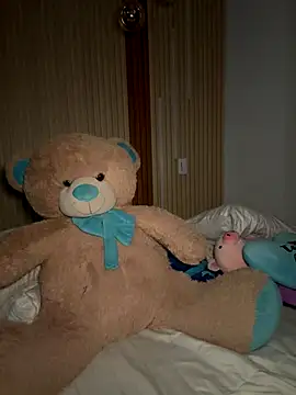 Nickiiiii online show from 22, 12, 2025