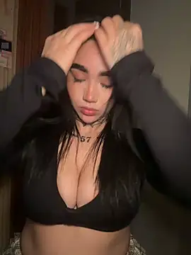 Nickiiiii online show from 21, 3, 2026