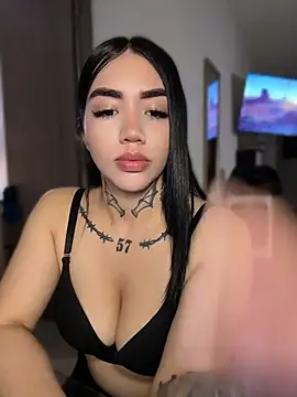 Nickiiiii online show from 1, 7, 2026