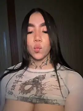 Nickiiiii online show from 3, 2, 2026