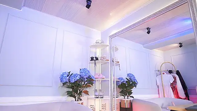 elasummer online show from 9, 3, 2026