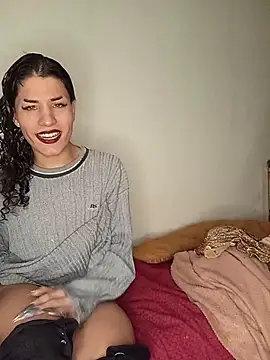 LaCristinatrans online show from 7, 4, 2026