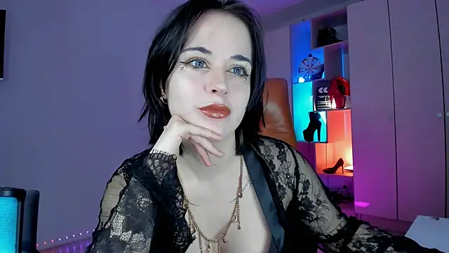 mollyposhh online show from 28, 6, 2026