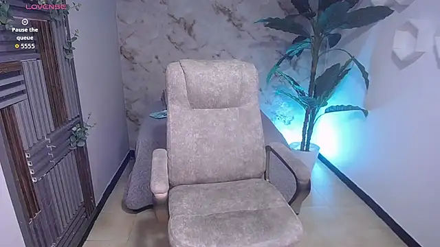 jennaa milf  online show from 4, 12, 2025