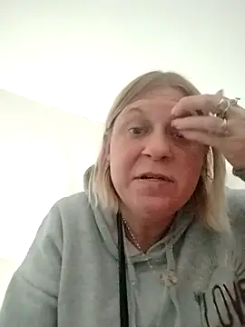 Playmate86 online show from 7, 3, 2025