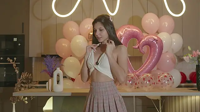 whisper of love online show from 15, 11, 2025