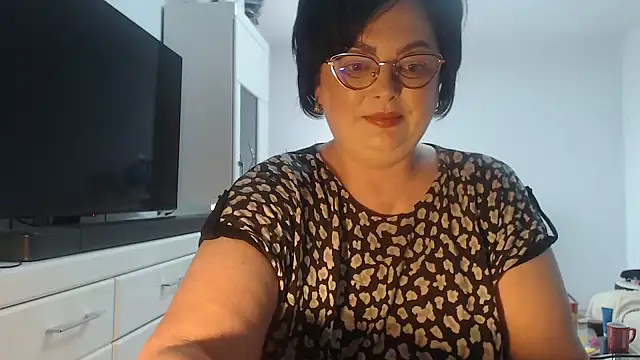 Amandamuller1982 online show from 8, 5, 2026