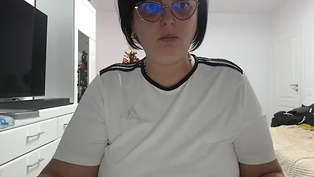 Amandamuller1982 online show from 17, 12, 2025