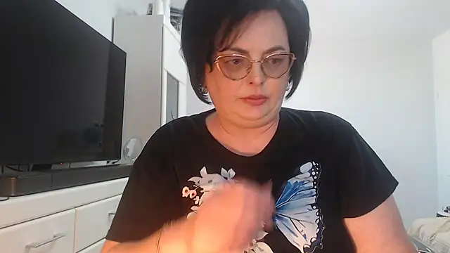 Amandamuller1982 online show from 7, 5, 2026