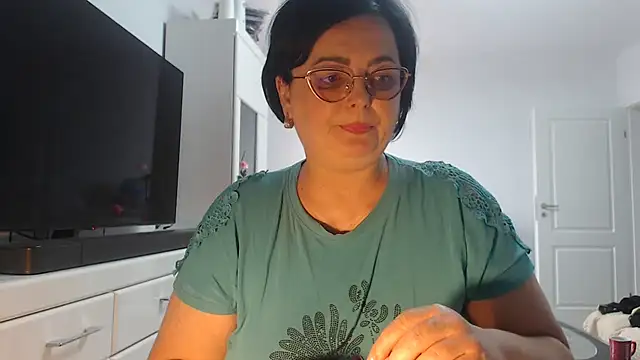 Amandamuller1982 online show from 4, 6, 2026