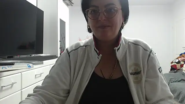 Amandamuller1982 online show from 7, 11, 2025