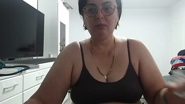 Amandamuller1982 online show from 6, 10, 2025