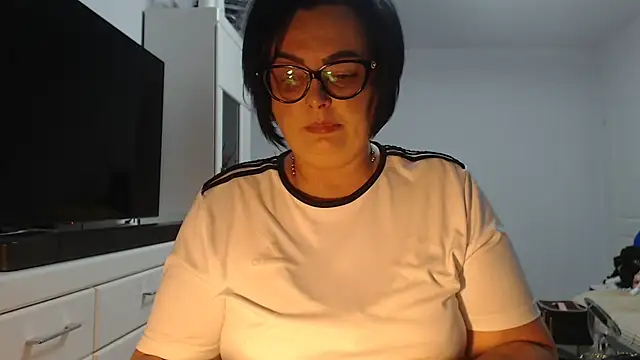 Amandamuller1982 online show from 12, 7, 2026