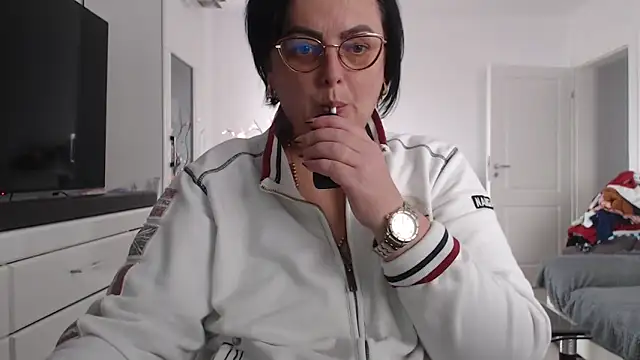 Amandamuller1982 online show from 26, 11, 2025