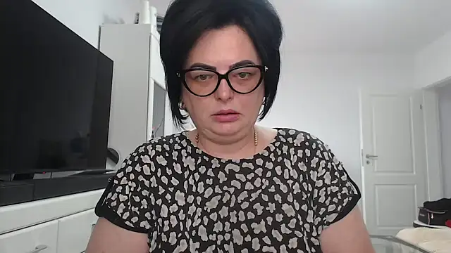 Amandamuller1982 online show from 7, 7, 2026