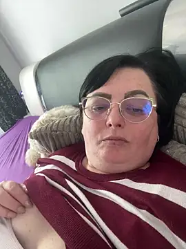 Amandamuller1982 online show from 10, 3, 2025