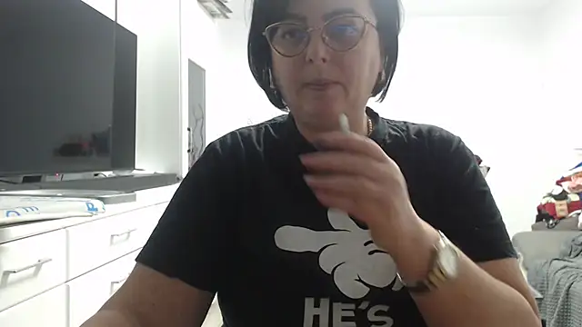 Amandamuller1982 online show from 5, 11, 2025