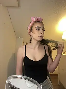 AdelinaAlia online show from 25, 3, 2026