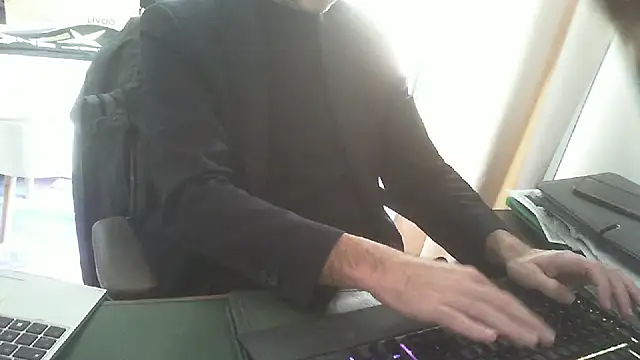 Snapshot of shyfrenchcock1 chatting on 20, 2, 2026 shyfrenchcock1 online show from 20, 2, 2026